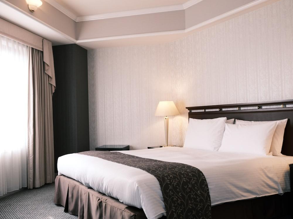 Kurashiki Royal Art Hotel Exterior foto